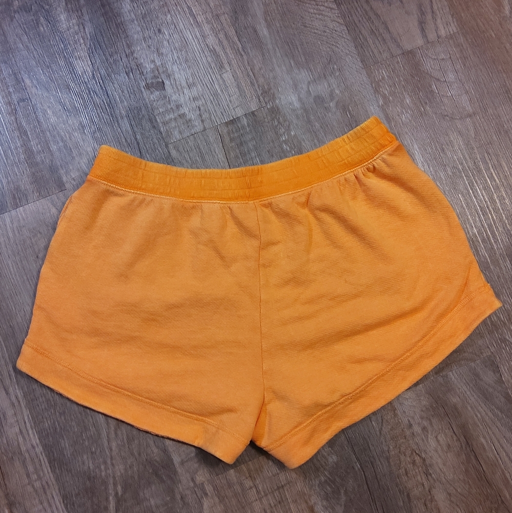 Free People Movement Shorts NWOT - LARGE - Picture 2 of 8